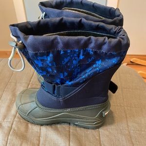 Boys snow boots